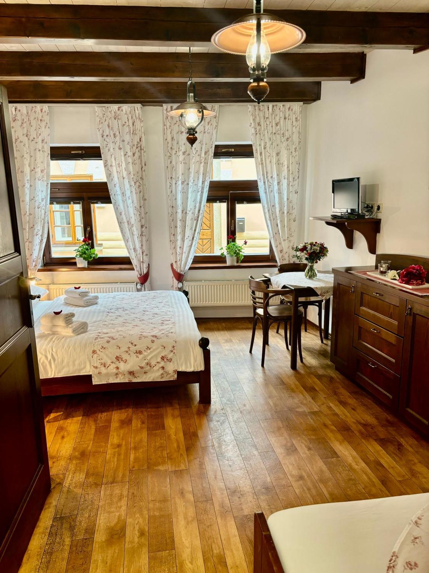 Penzion Pohádka Třeboň Exterior foto